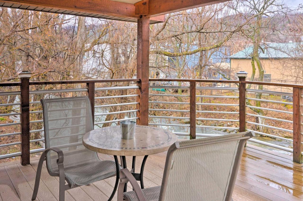 Апартаменты The Boat House Creekside Getaway In Hot Springs! Экстерьер фото